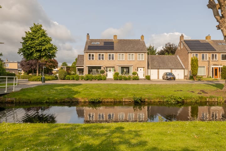 Foto 75 van Carillonstraat 2