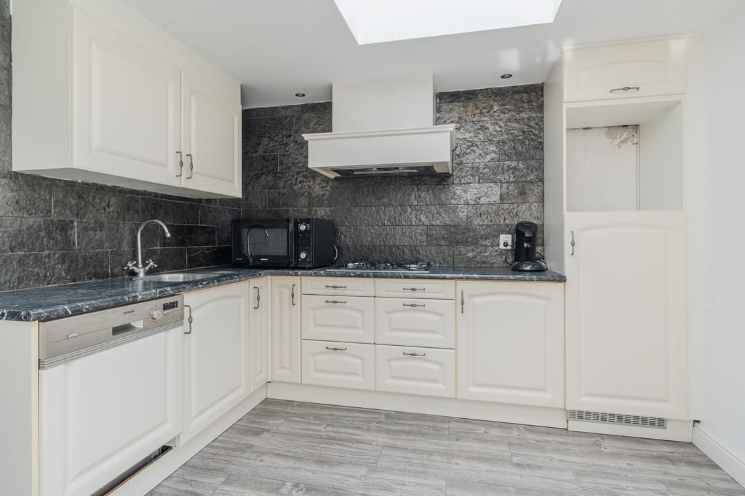 Photo 8 of Outshoornstraat 101