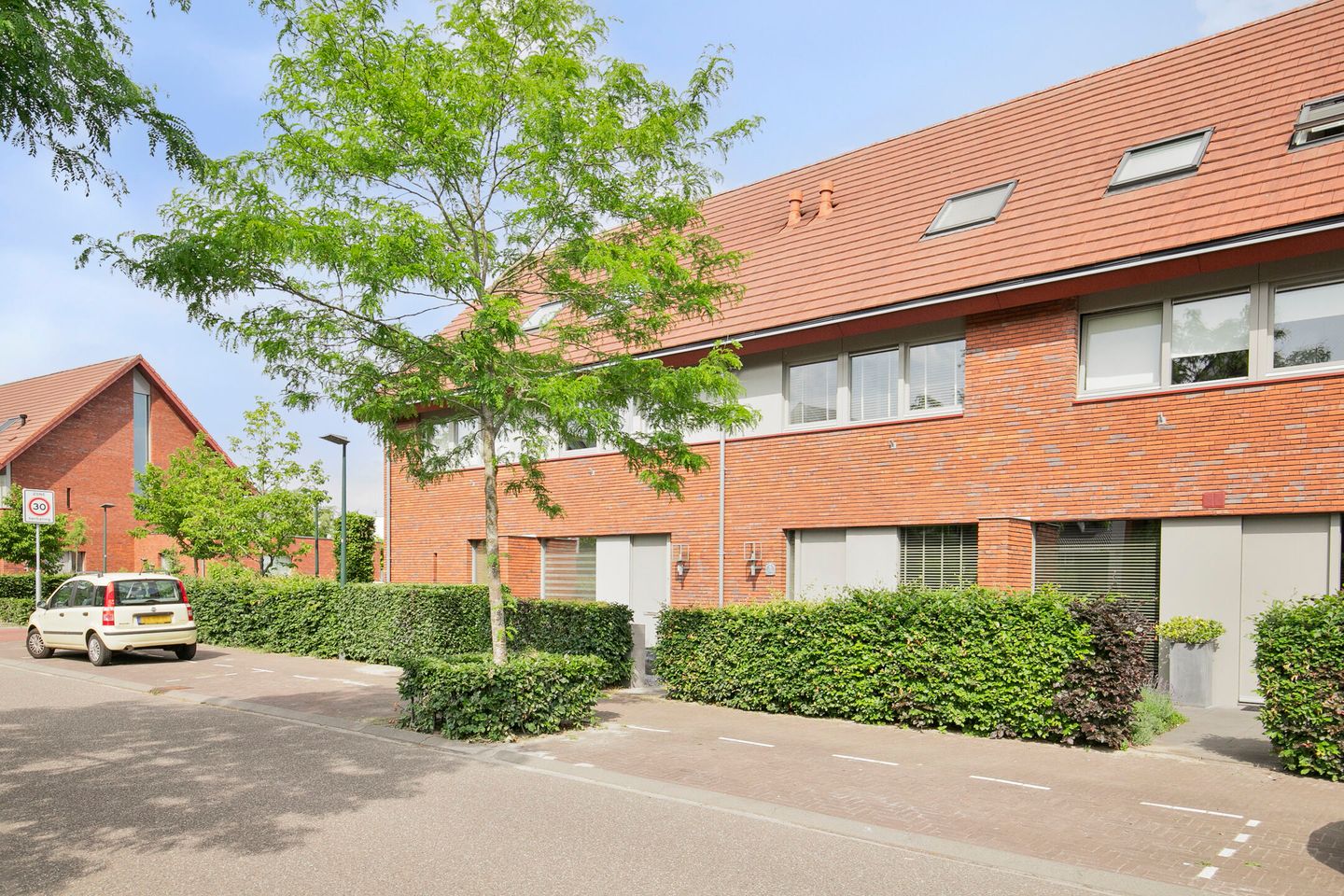 Photo 35 of Wim van Baaststraat 16