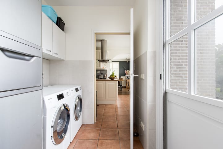 Photo 23 of Wielewaallaan 4