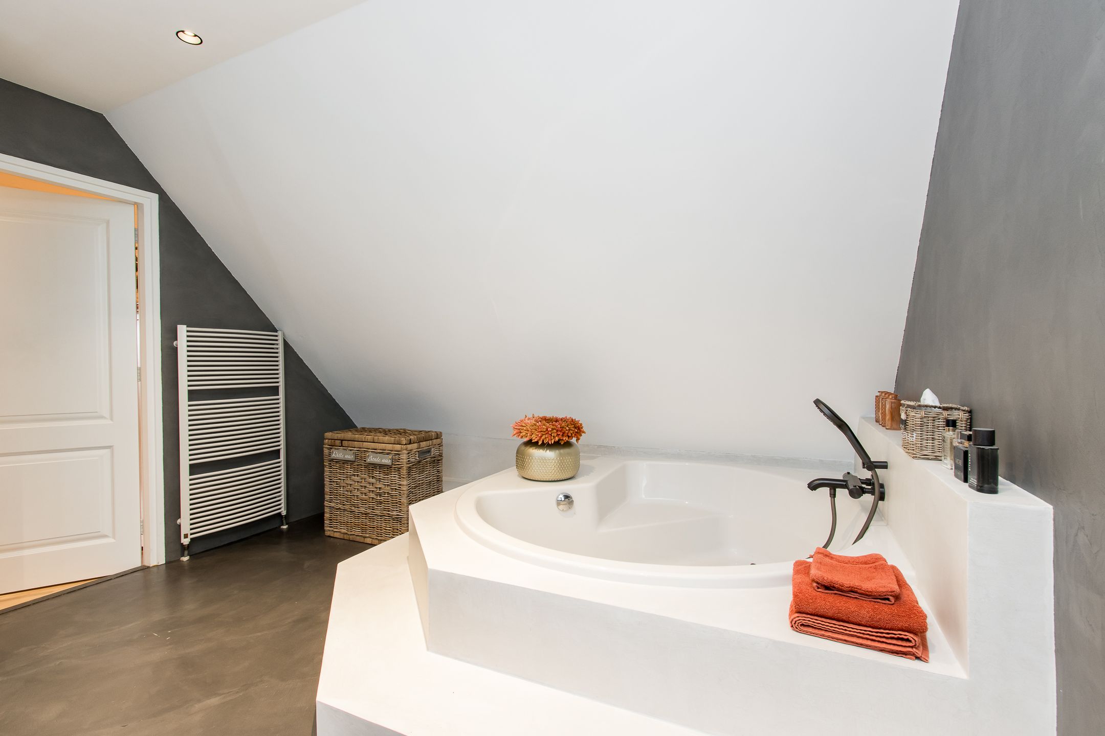 Foto 48 van Wielewaallaan 4