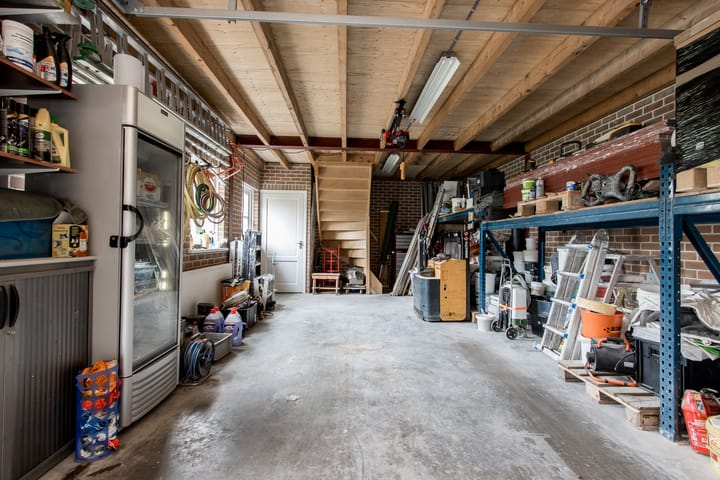 Photo 68 of Wielewaallaan 4