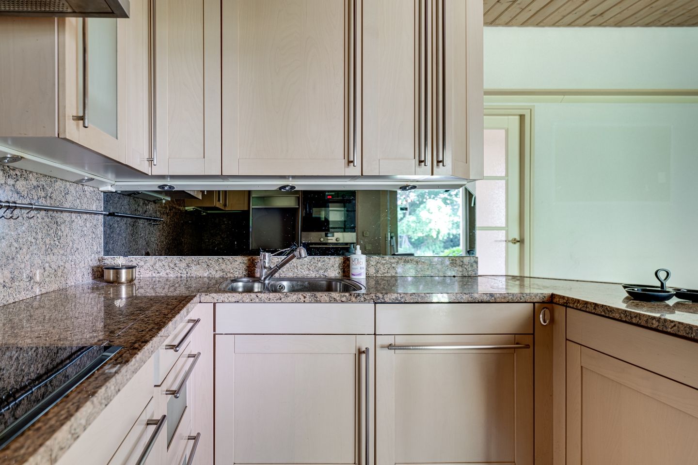 Foto 34 van Peeskesweg 6-D