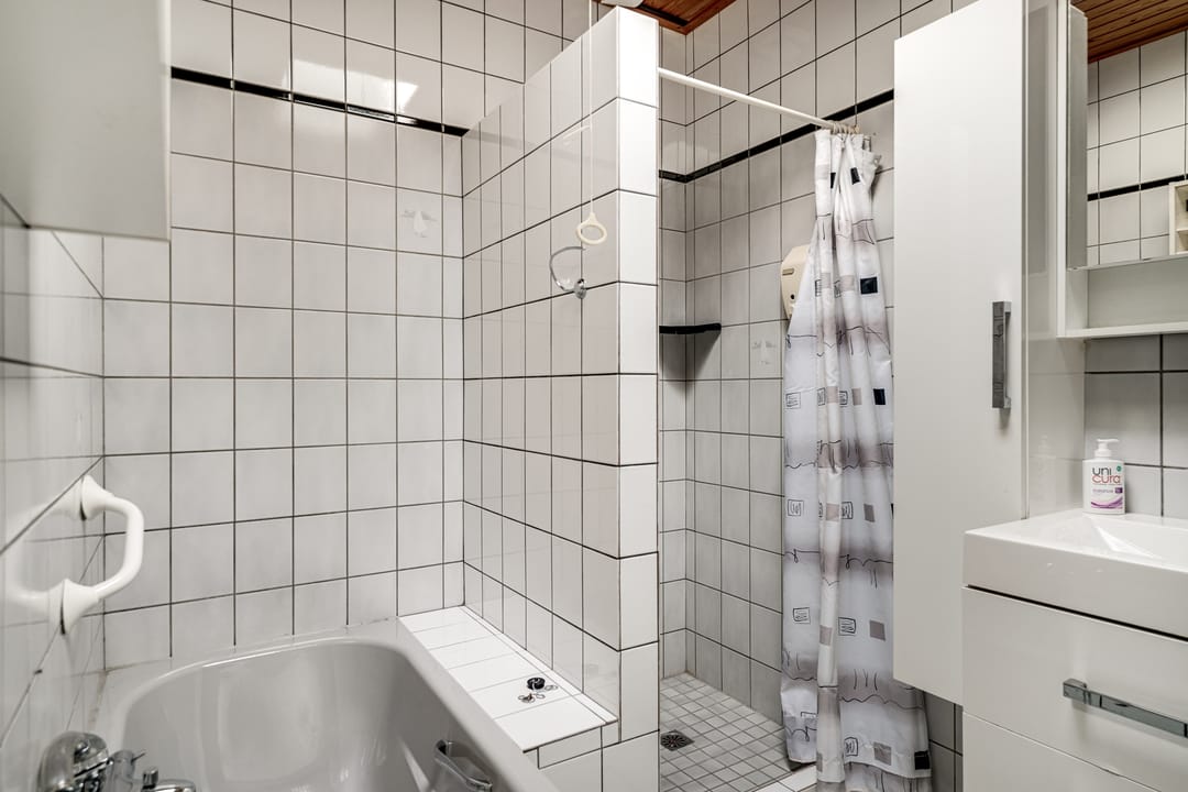 Foto 47 van Peeskesweg 6-D