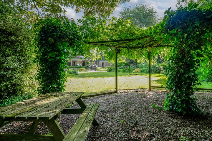 Foto 54 van Peeskesweg 6-D