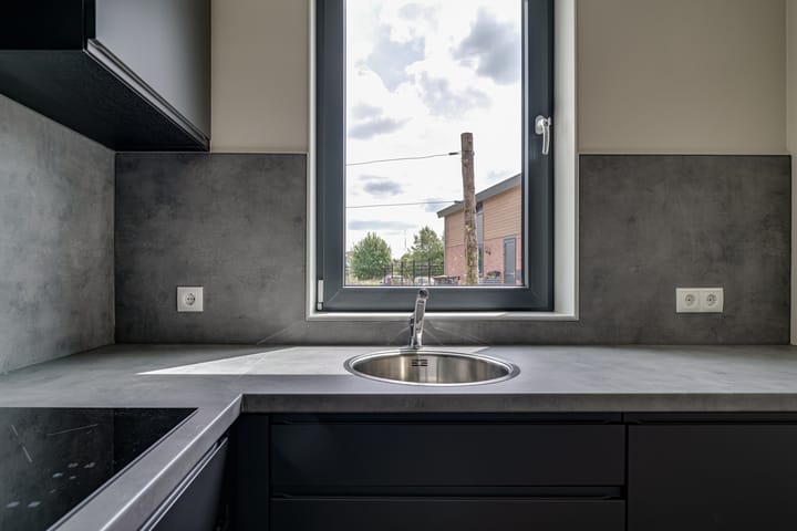 Foto 16 van IJzeroven 12