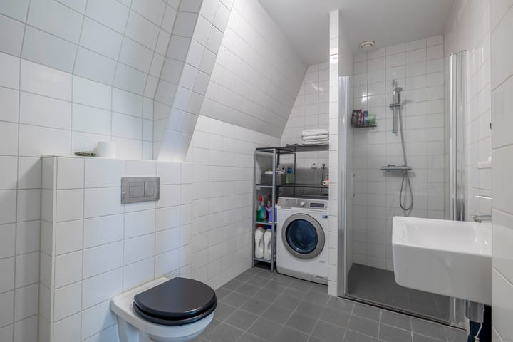 Foto 3 van Warmoesstraat 1-E