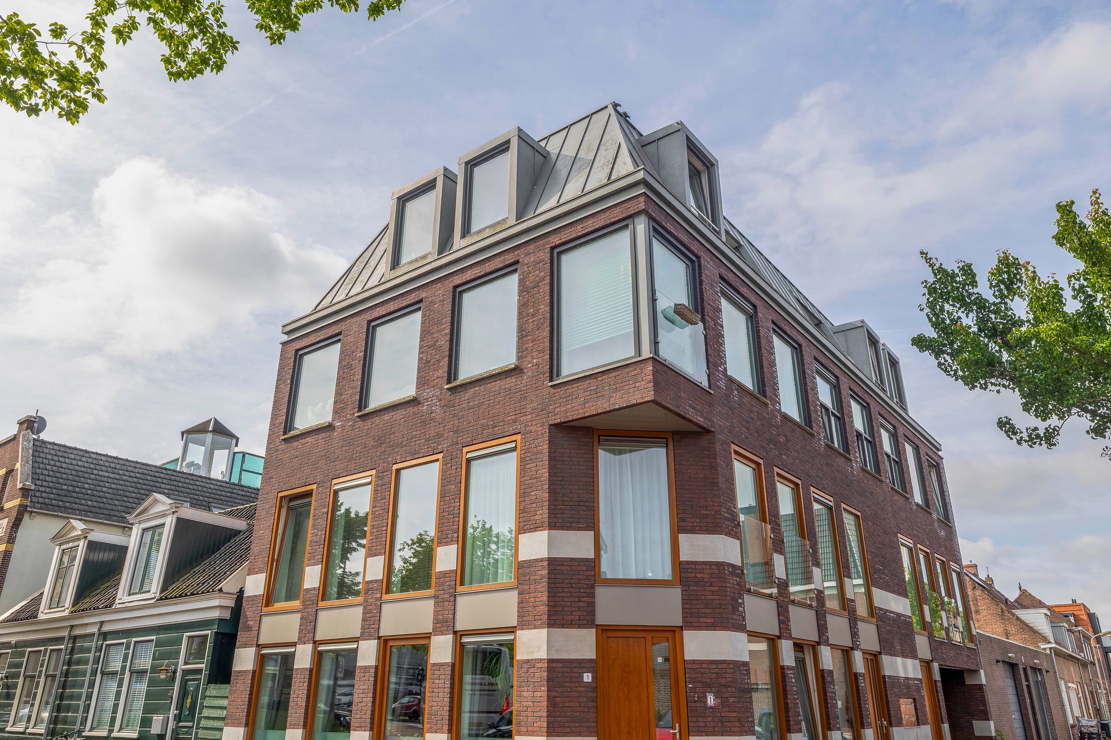 Foto 6 van Warmoesstraat 1-E