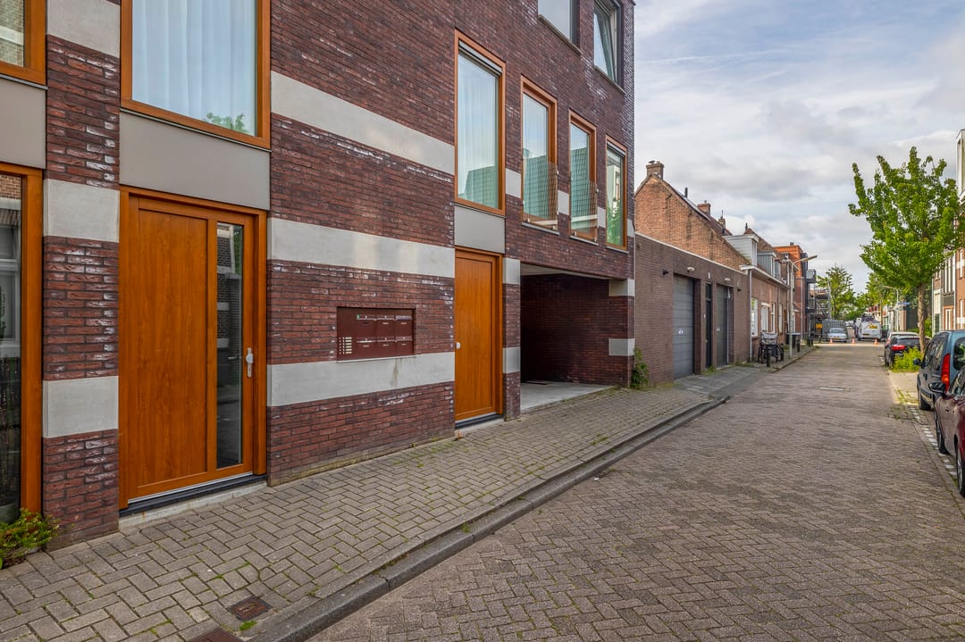 Foto 7 van Warmoesstraat 1-E