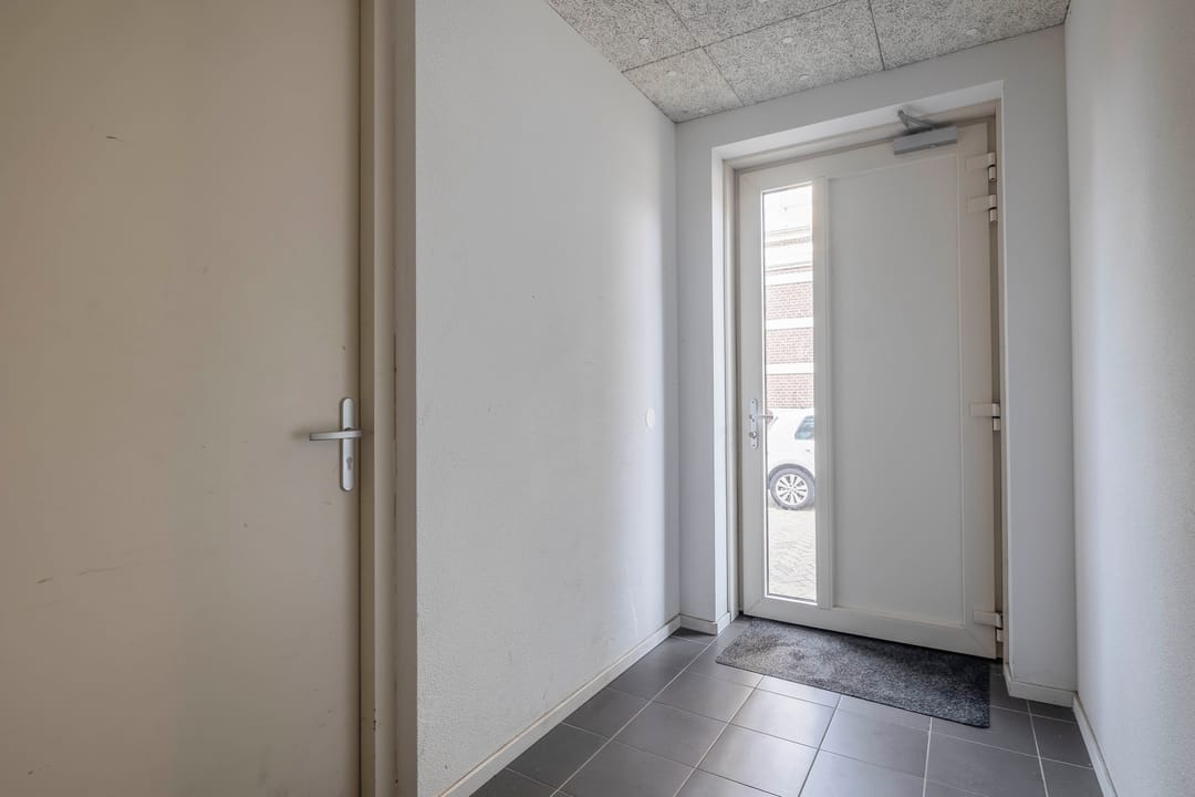 Foto 8 van Warmoesstraat 1-E