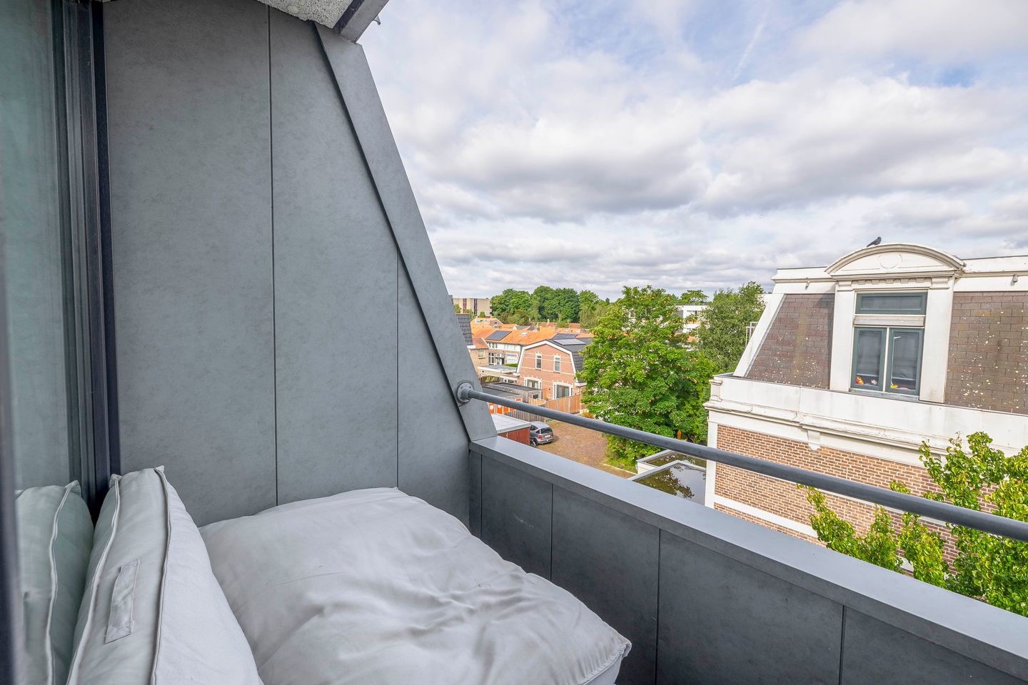 Foto 19 van Warmoesstraat 1-E