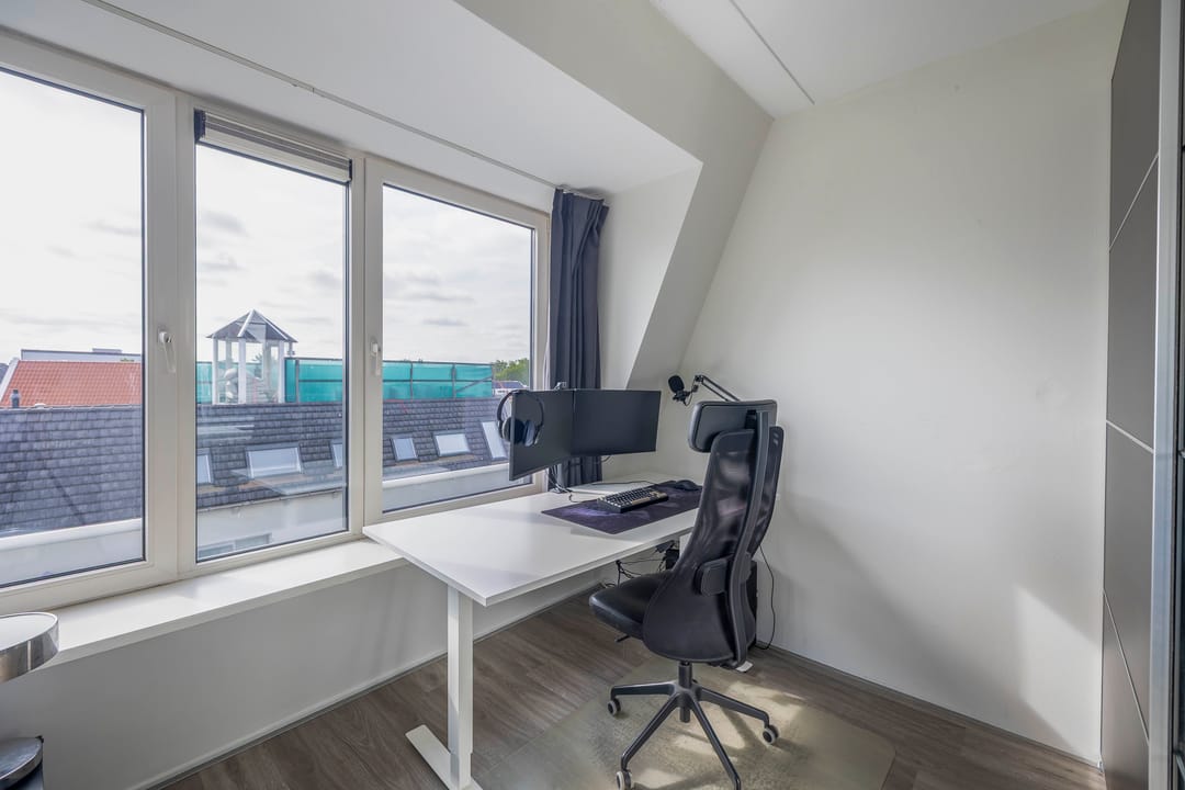 Foto 22 van Warmoesstraat 1-E