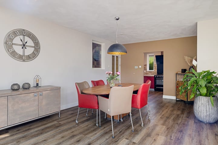 Photo 13 of Achterstraat 8-A