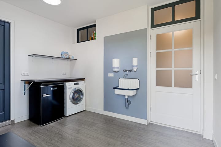 Photo 22 of Achterstraat 8-A