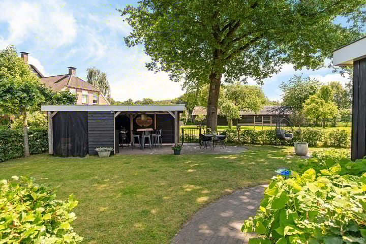 Photo 31 of Achterstraat 8-A