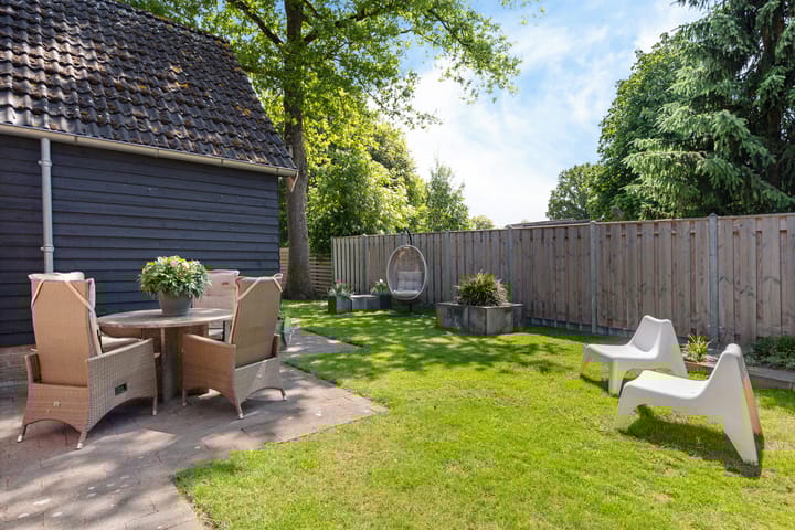 Photo 40 of Achterstraat 8-A