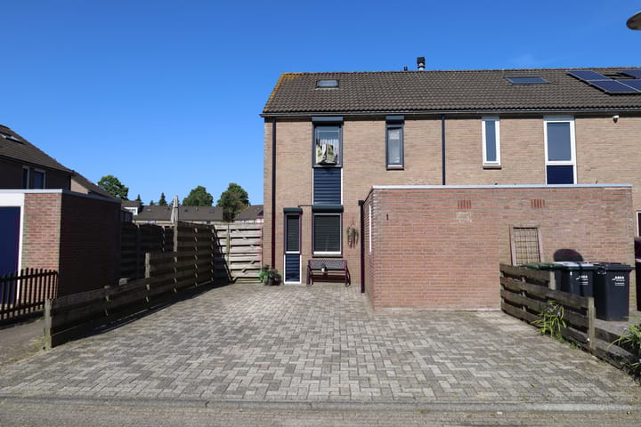 Foto 2 van Wilhelmina Druckerstraat 1