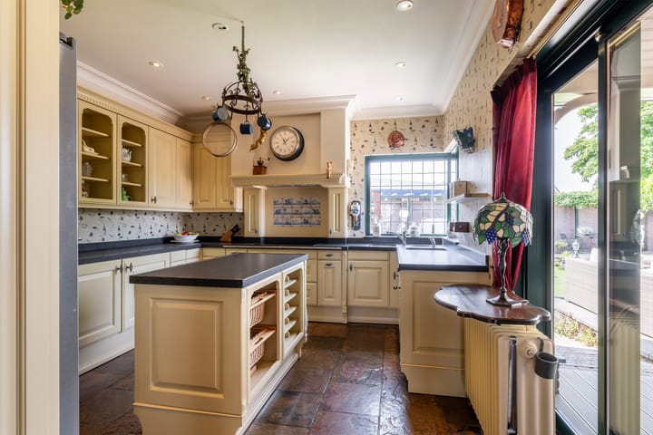 Foto 10 van Emmastraat 91