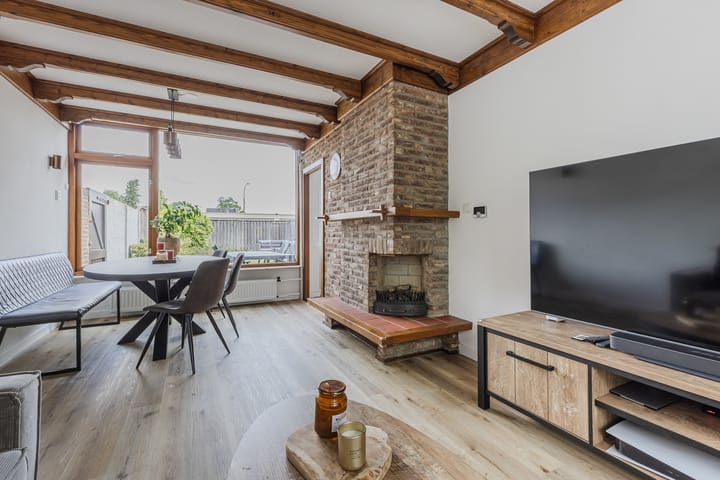 Photo 11 of Rijnstraat 8