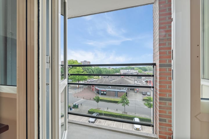 Foto 30 van Jekerstraat 156