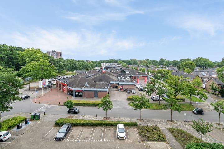 Foto 32 van Jekerstraat 156