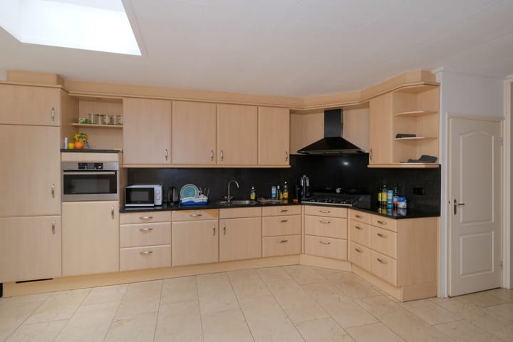 Foto 5 van Ambtstraat 81