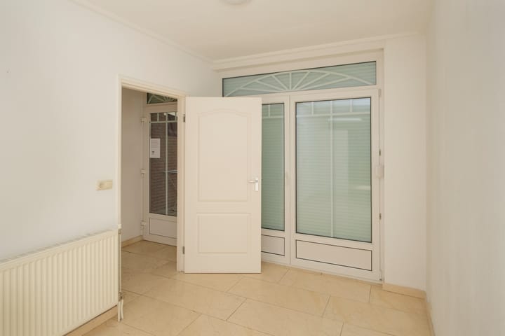 Foto 9 van Ambtstraat 81