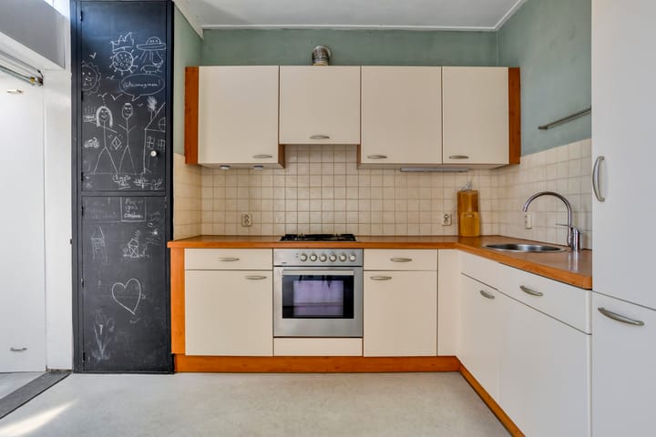 Foto 12 van Perzikstraat 3