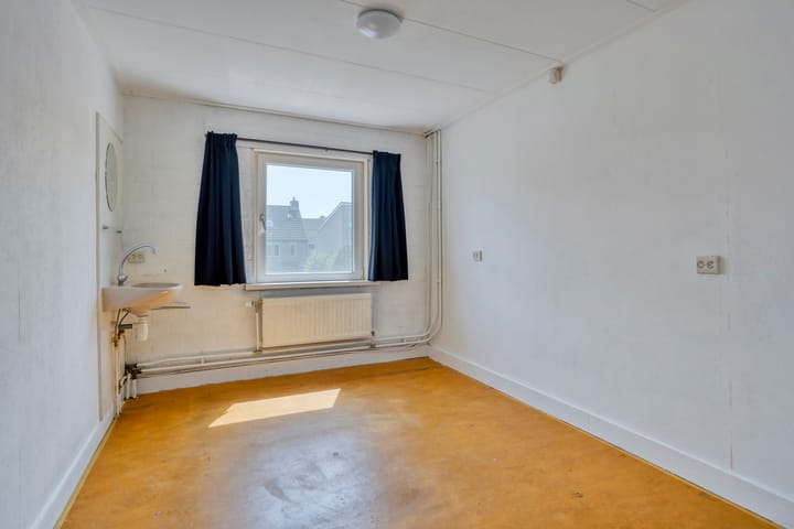 Foto 18 van Perzikstraat 3