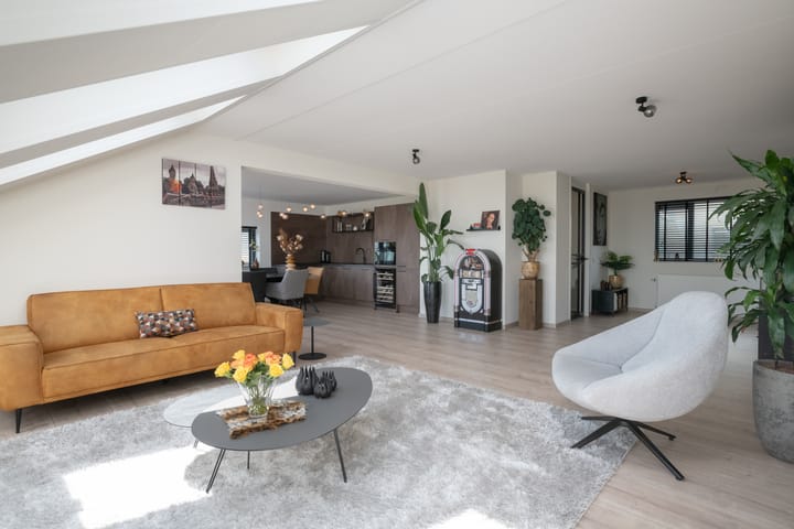 Foto 14 van Riederstee 38