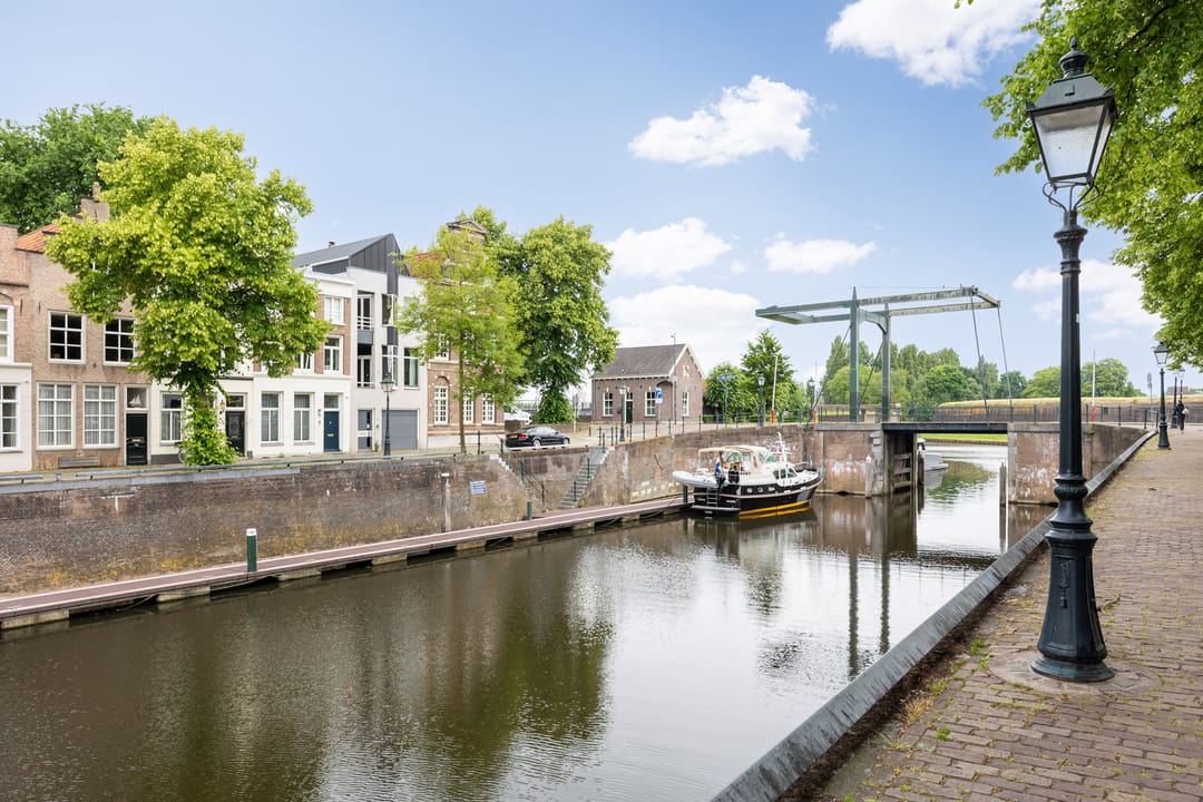 Foto 37 van Water en Vuurplein 7-B