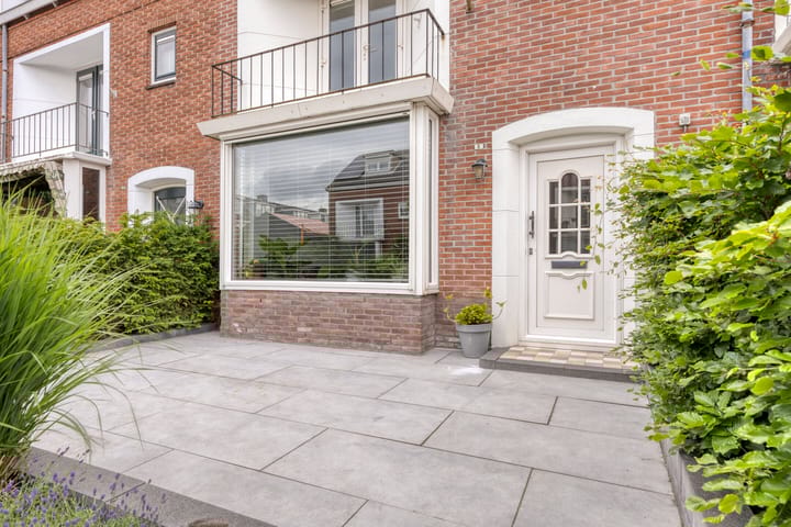 Photo 2 of Fresiastraat 8