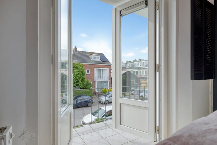 Photo 33 of Fresiastraat 8