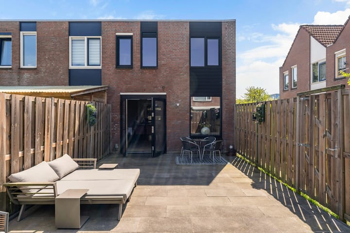 Foto 3 van Claude Debussystraat 76