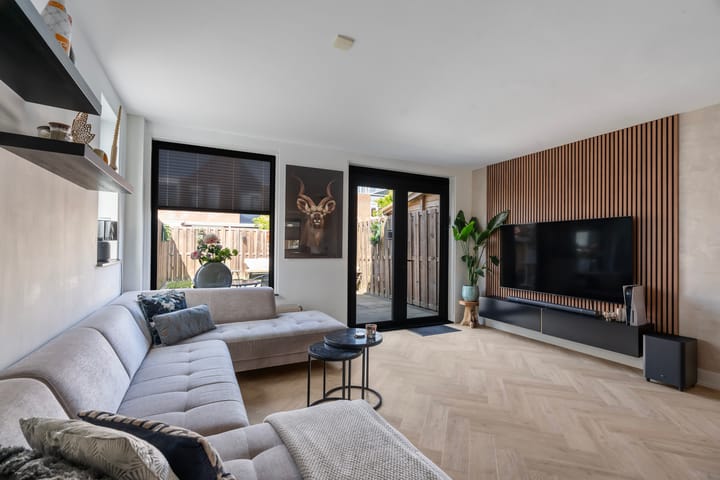 Foto 4 van Claude Debussystraat 76