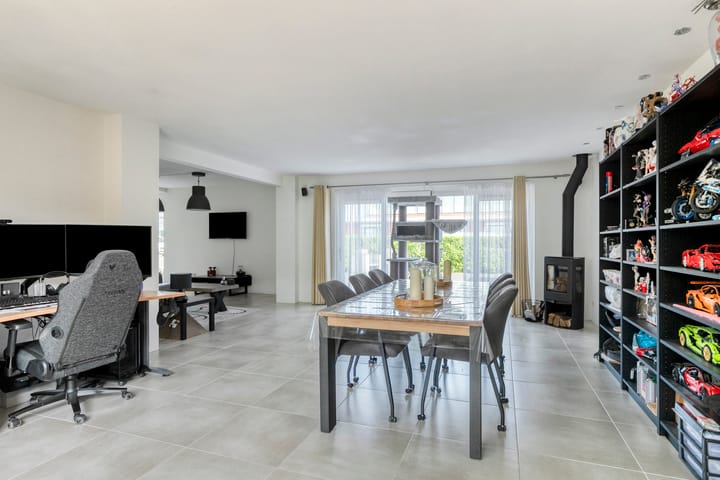 Foto 10 van Langeweg 8