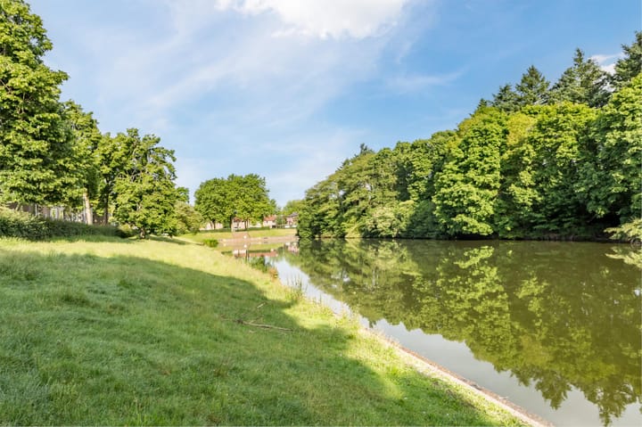 Photo 46 of Berlagelaan 88