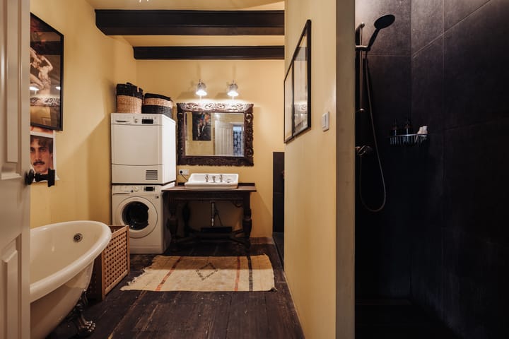 Foto 23 van Oudezijds Voorburgwal 153-A