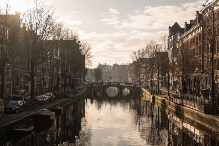 Foto 38 van Oudezijds Voorburgwal 153-A