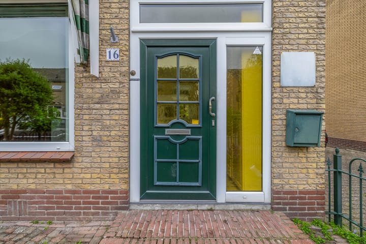 Foto 8 van Brederodestraat 16