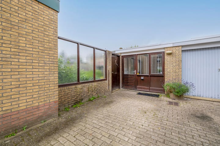 Foto 30 van Brederodestraat 16