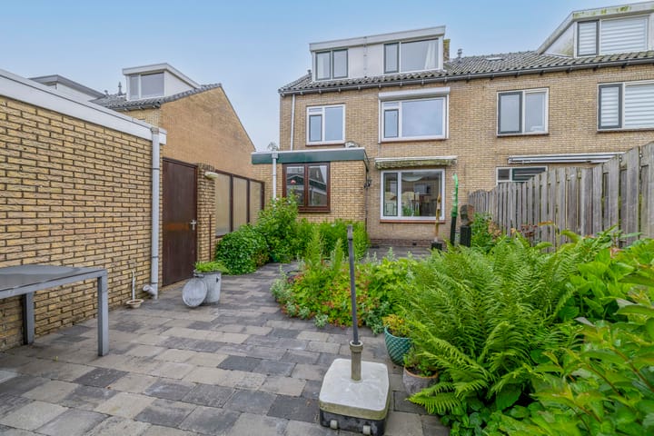 Foto 33 van Brederodestraat 16