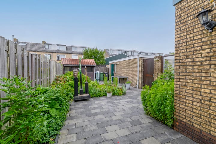 Foto 35 van Brederodestraat 16