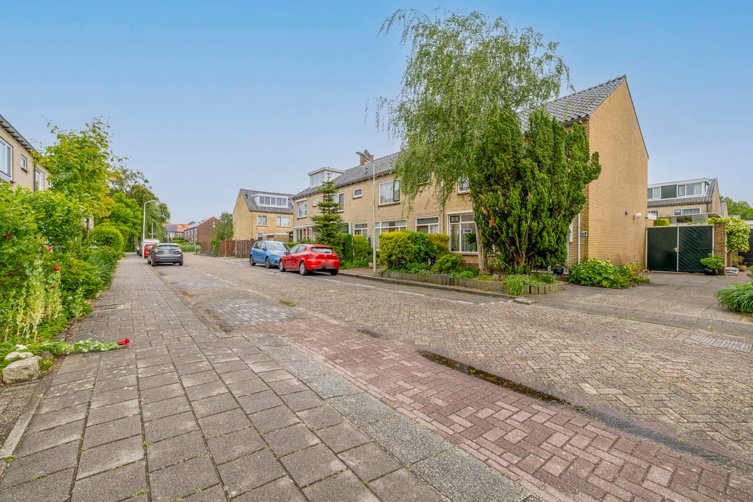 Foto 37 van Brederodestraat 16