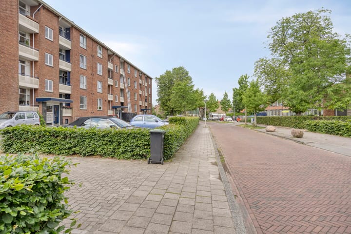 Foto 29 van Van Musschenbroekstraat 70-2