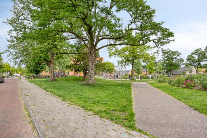 Foto 32 van Van Musschenbroekstraat 70-2