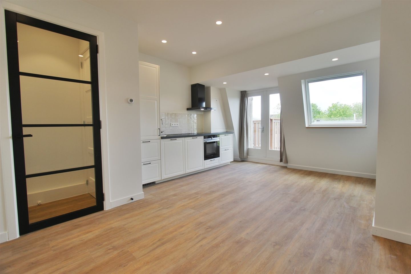 Foto 4 van Overtoom 216-4