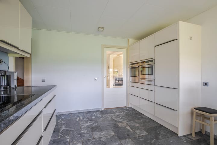 Photo 27 of Terpstraat 6