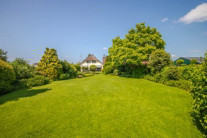 Photo 42 of Terpstraat 6