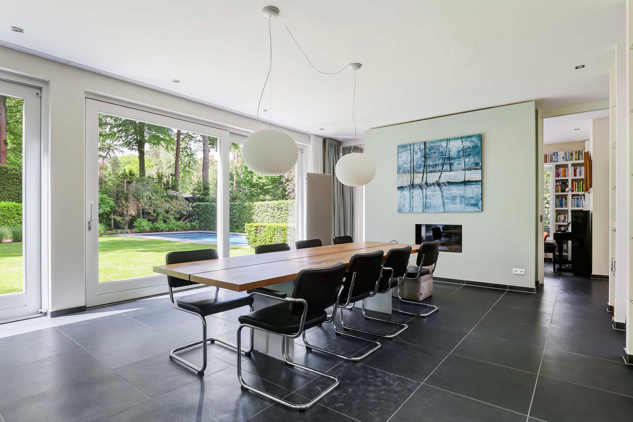 Foto 3 van Burg. Roosmale Nepveulaan 16